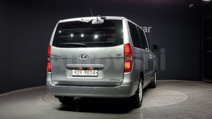 Hyundai Starex 2017 — 4