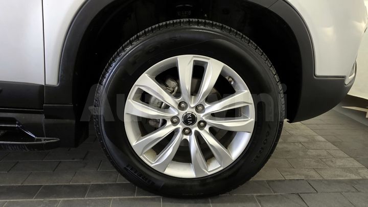 Kia Sorento 2010 — 5