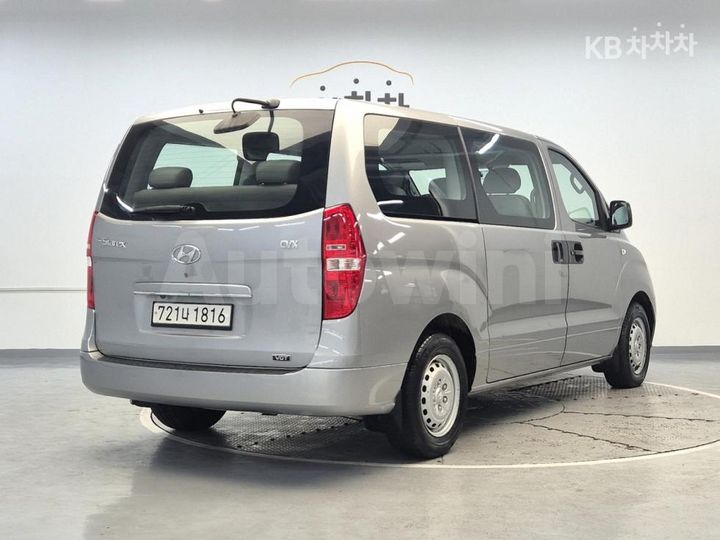 Hyundai Starex 2011 — 3