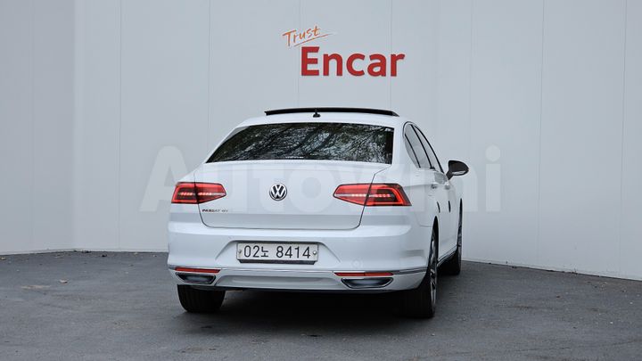Volkswagen Passat 2018 — 4