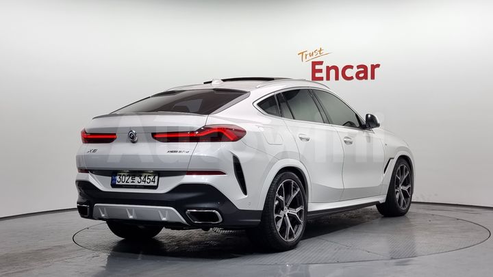 BMW X6 2022 — 2