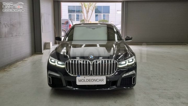 BMW 7 Series 2021 — 3