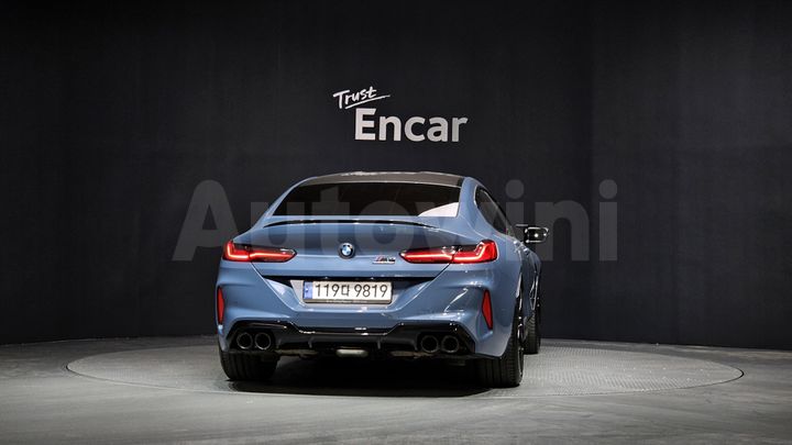 BMW M8 2022 — 4