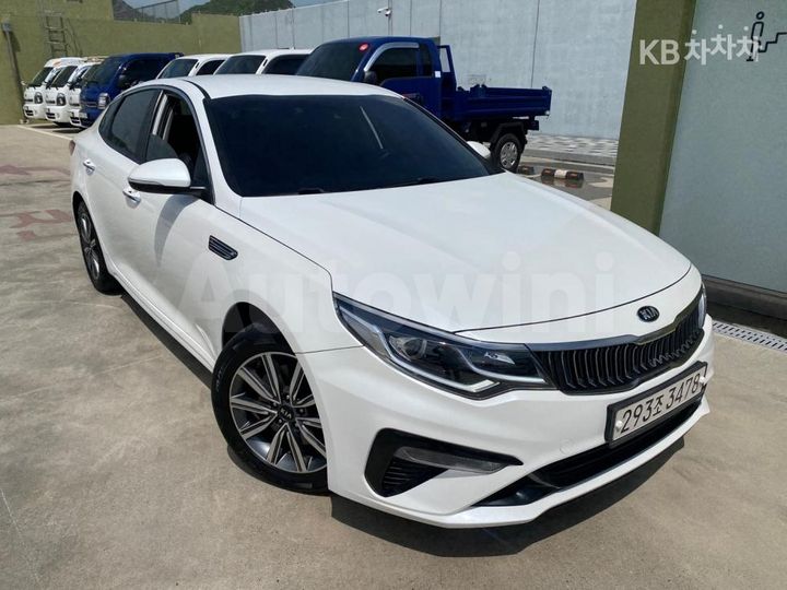 Kia K5 2020 — 2
