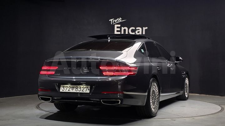 Genesis G80 2021 — 2