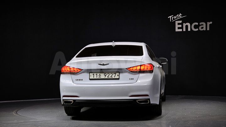 Hyundai Genesis 2016 — 4