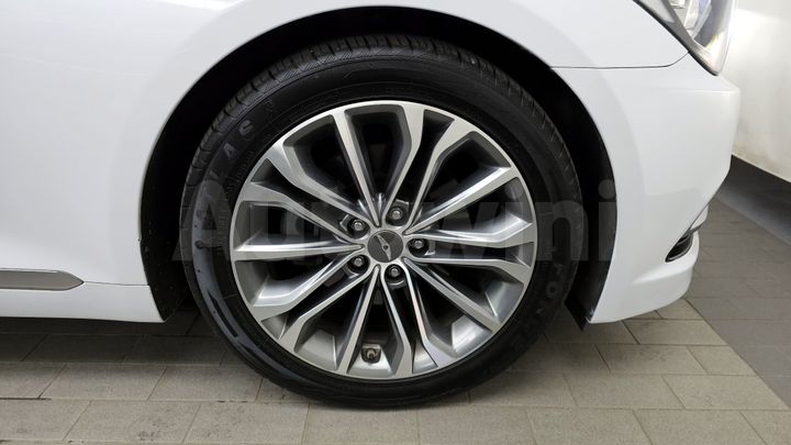 Hyundai Genesis 2016 — 5