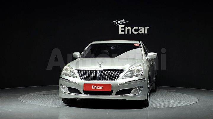 Hyundai Equus 2010 — 3