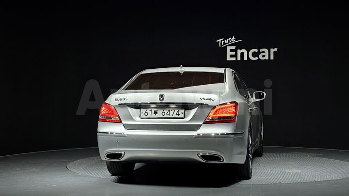Hyundai Equus 2010 — 4