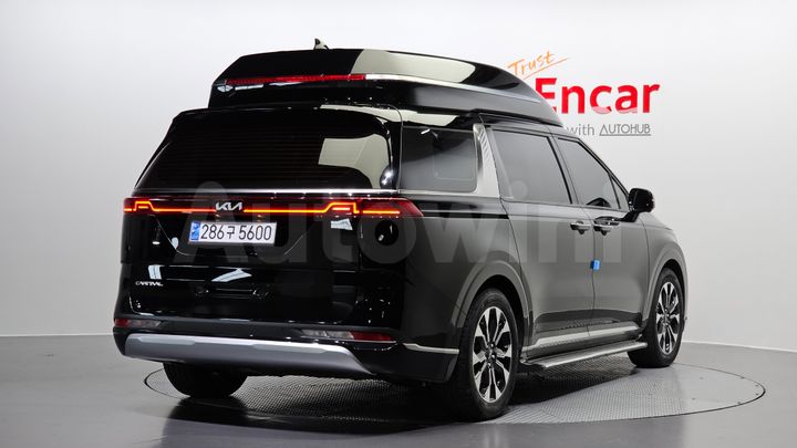 Kia Carnival 2023 — 2