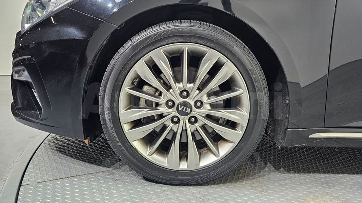 Kia K5 2019 — 5