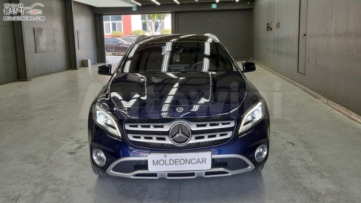 Mercedes Benz GLA Class 2018 — 3