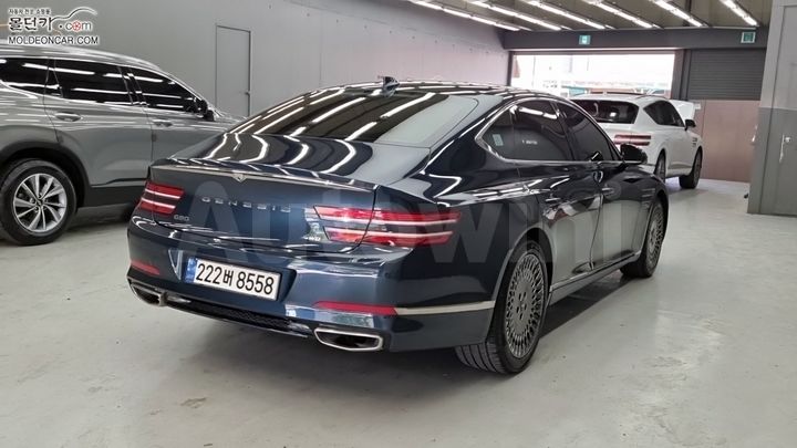 Genesis G80 2021 — 2