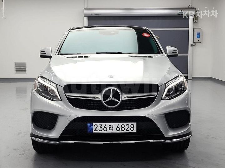 Mercedes Benz GLE Class 2017 — 2