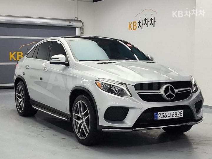 Mercedes Benz GLE Class 2017 — 4