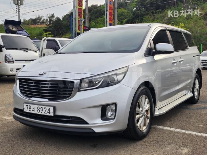 Kia Carnival 2015 — 2