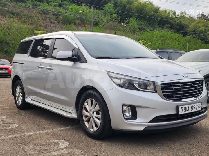 Kia Carnival 2015 — 3