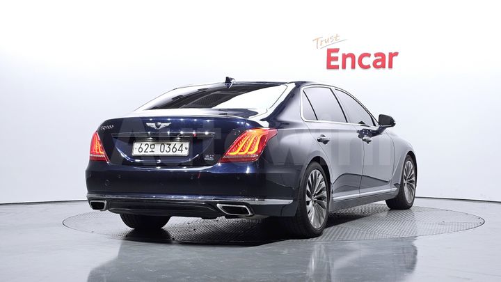 Genesis EQ900 2016 — 2