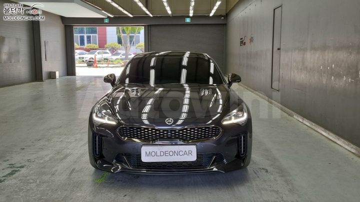 Kia Stinger 2018 — 3