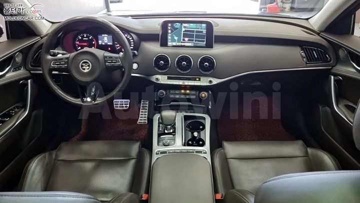 Kia Stinger 2018 — 5