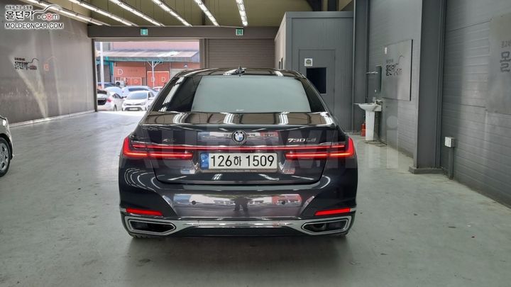 BMW 7 Series 2021 — 4
