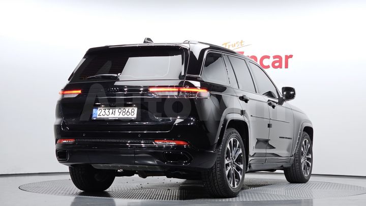 Jeep Cherokee 2023 — 2