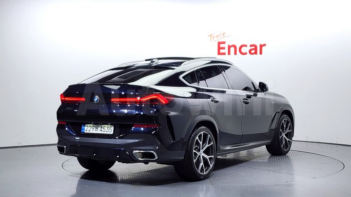 BMW X6 2022 — 2