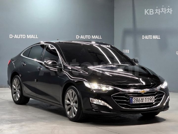 Chevrolet Malibu 2020 — 2