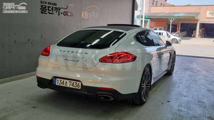 Porsche Panamera 2015 — 2