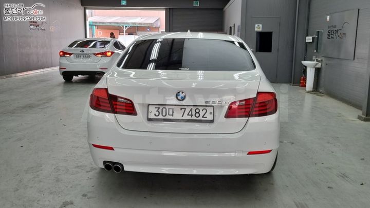BMW 5 Series 2012 — 4