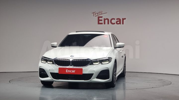 BMW 3 Series 2021 — 3