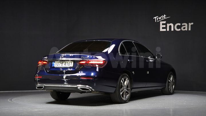 Mercedes-Benz E Class 2021 — 2