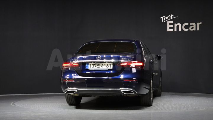 Mercedes-Benz E Class 2021 — 4
