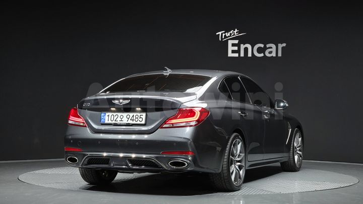 Genesis G70 2018 — 2