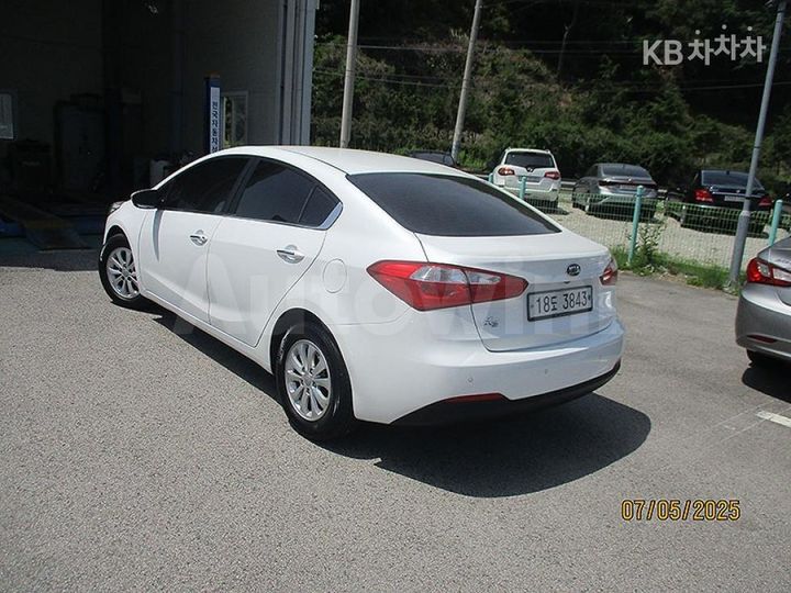 Kia K3 2015 — 4