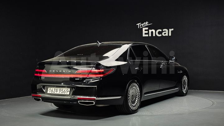 Genesis G90 2020 — 2