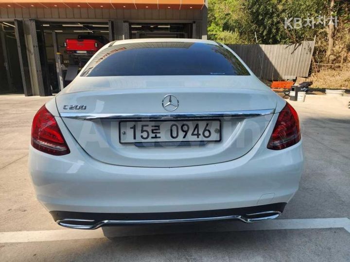 Mercedes-Benz C Class 2016 — 3