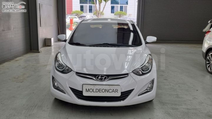 Hyundai Avante 2015 — 3