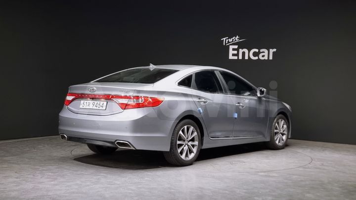 Hyundai Grandeur 2015 — 2