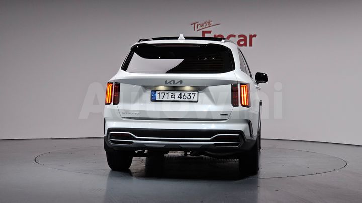 Kia Sorento 2023 — 4