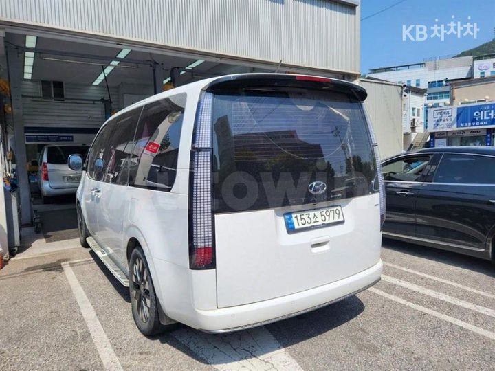 Hyundai Staria 2022 — 4