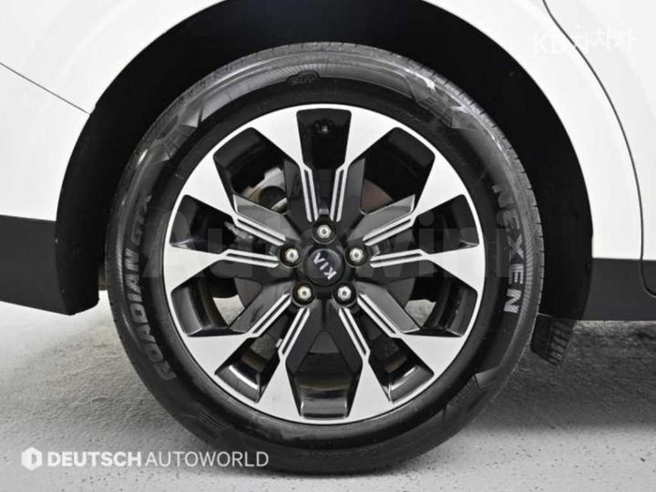Kia Carnival 2021 — 5