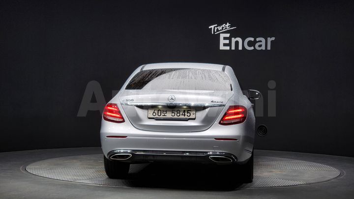 Mercedes Benz E Class 2018 — 4