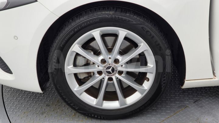 Mercedes Benz A Class 2019 — 5