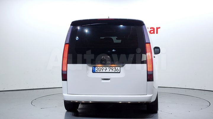 Hyundai Staria 2023 — 4