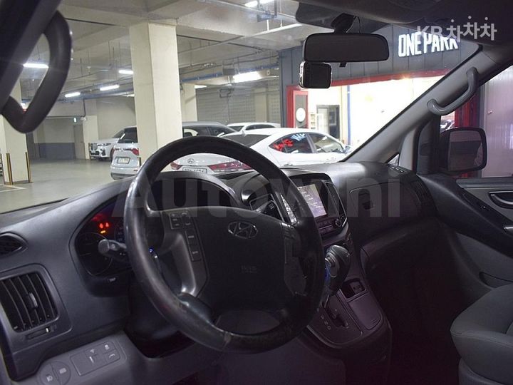 Hyundai Starex 2017 — 4