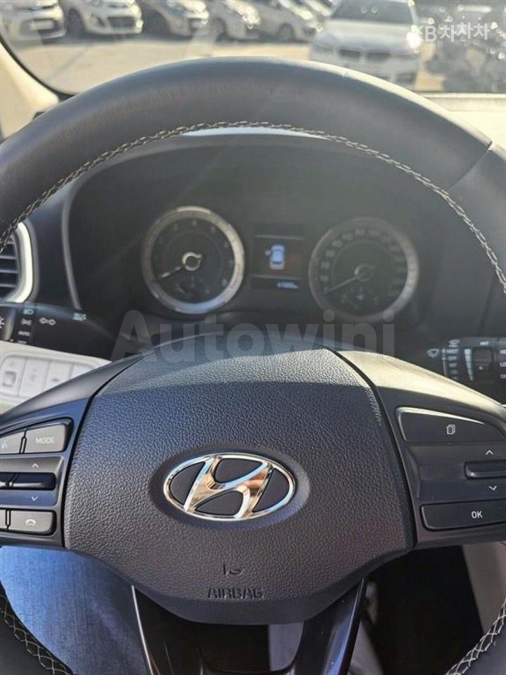 Hyundai Venue 2020 — 5