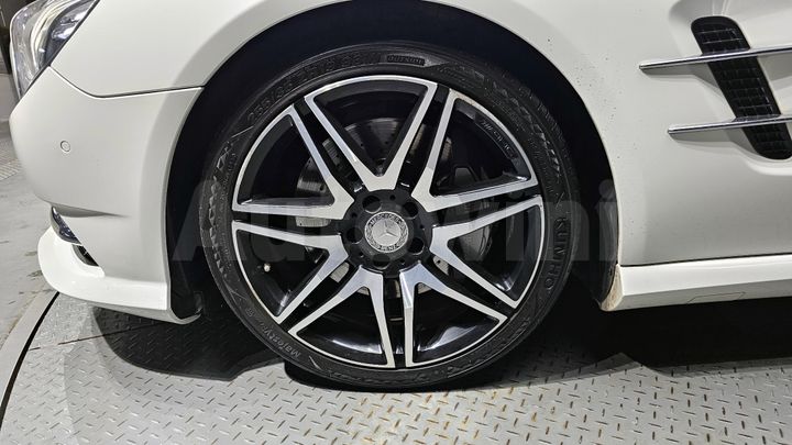 Mercedes Benz SL Class