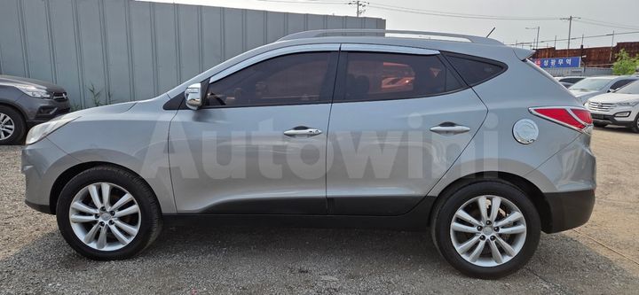 Hyundai Tucson 2010 — 2