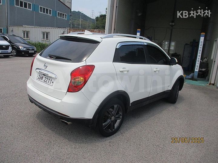 KGM (Ssangyong) Korando 2011 — 5